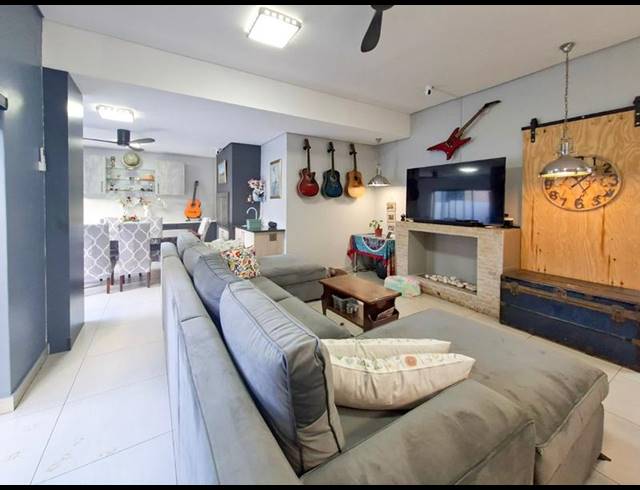 3 BEDROOM HOUSE FOR SALE IN MIDSTREAM ESTATE